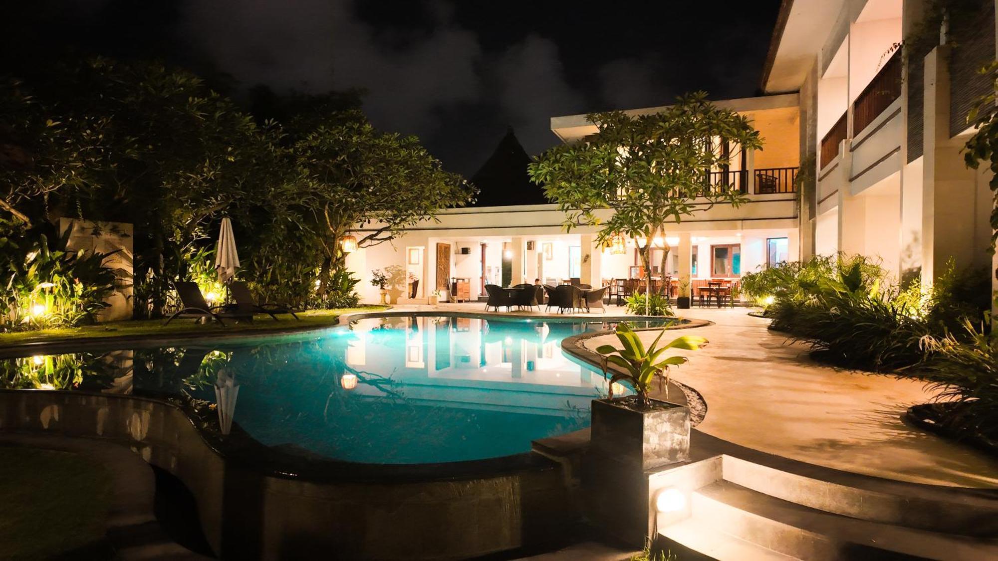 Villa Diana Bali 16 Bedrooms Семиньяк Экстерьер фото