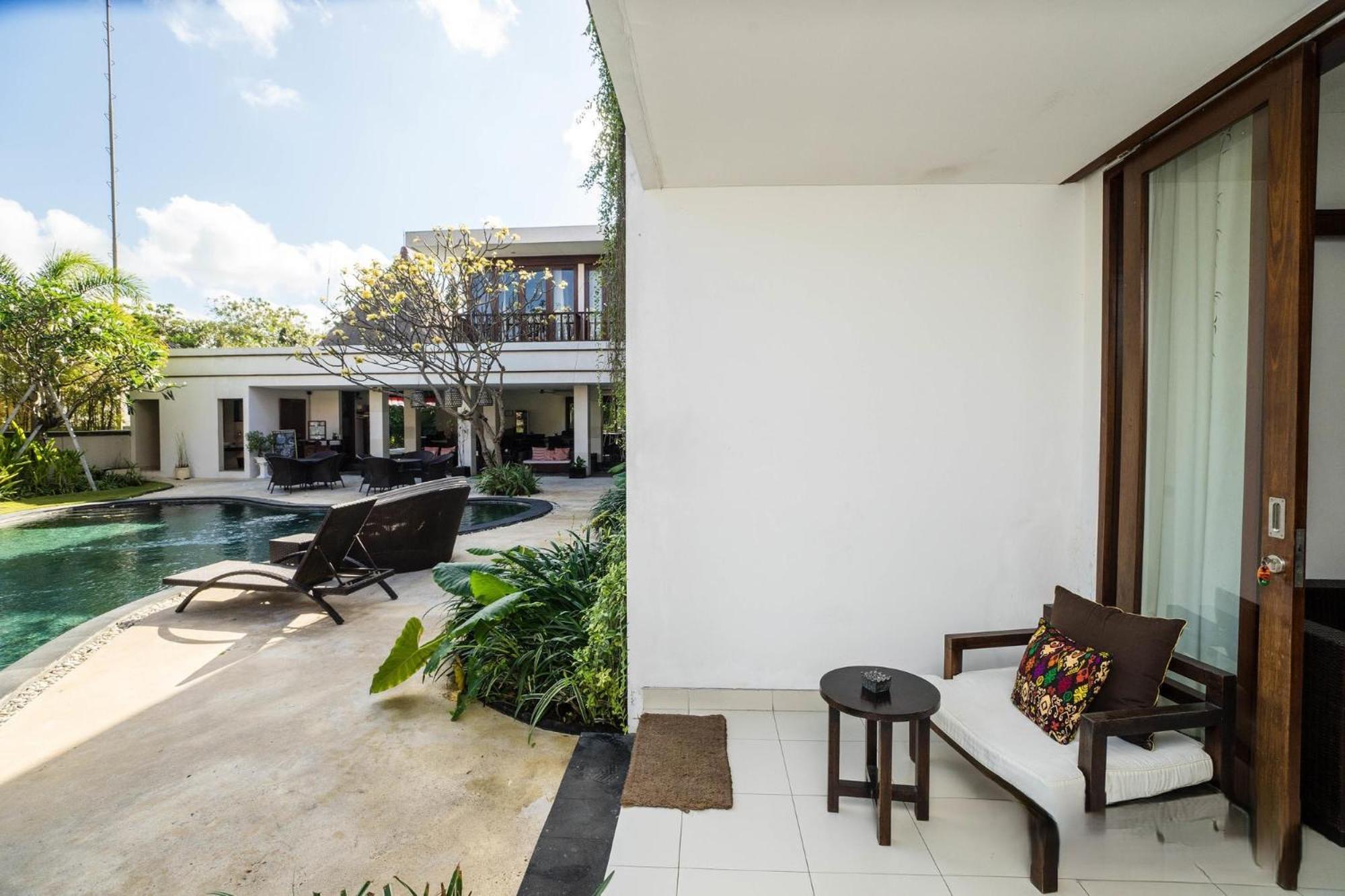 Villa Diana Bali 16 Bedrooms Семиньяк Экстерьер фото
